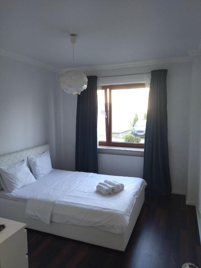 House4You Apartament Sakura Airport Chopin Варшава Екстер'єр фото